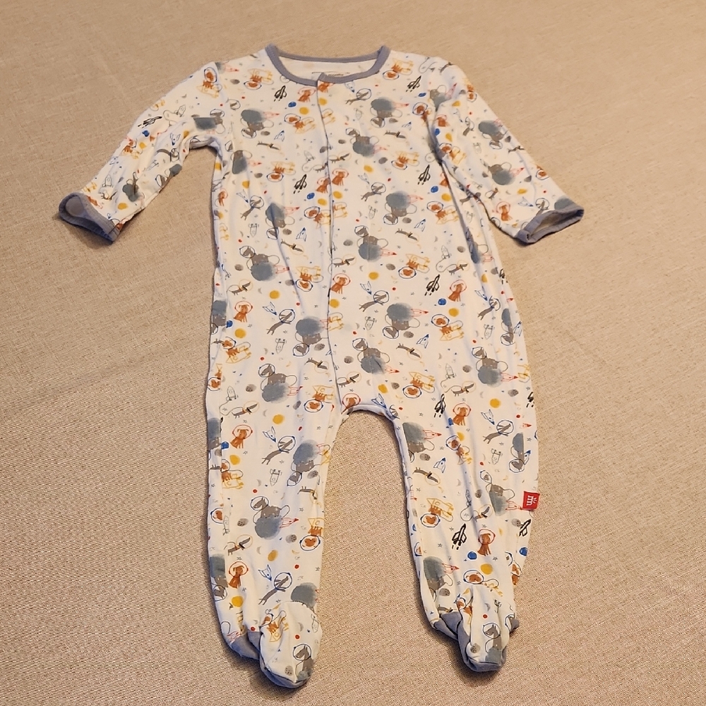 6-9 Month Magnetic Me Sleeper